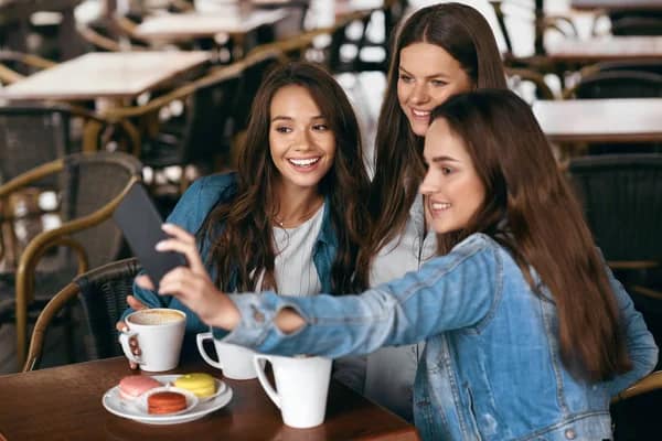 Görüntülü Sohbet Sitelerinin Dijital hali Görüntülü Sohbet Sitelerinin Dijital hali